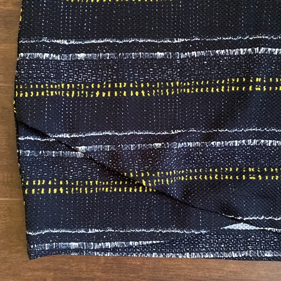 H&M - Tulip Hem Mini Skirt - Knit - Medium - Like New - Picture 2 of 4